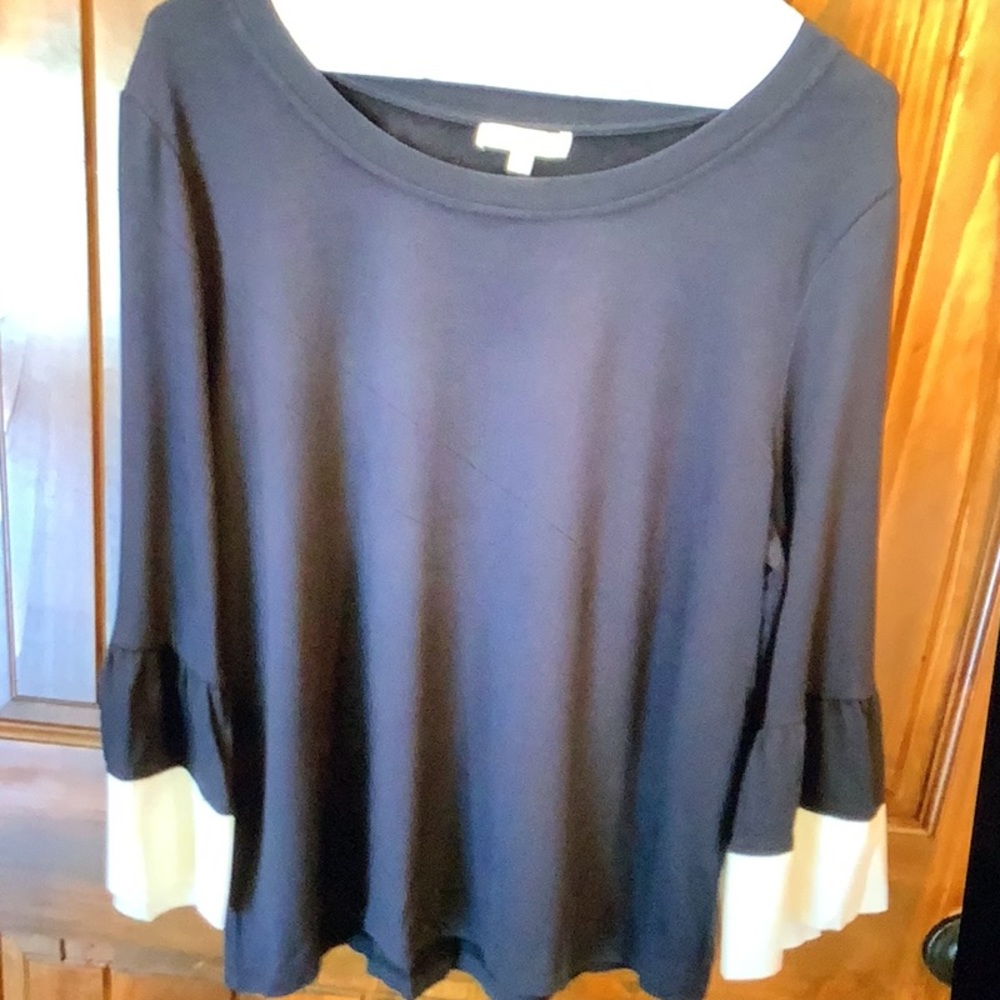 June and Delancey long shirt size XL